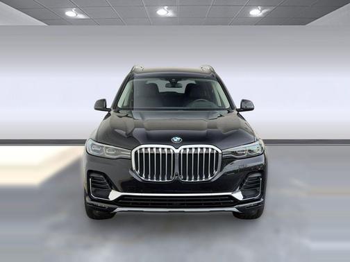 Black Sapphire Metallic 2022 BMW X7 xDrive40i