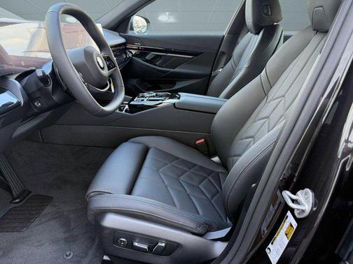 Dark Graphite Metallic 2026 BMW 530 530i