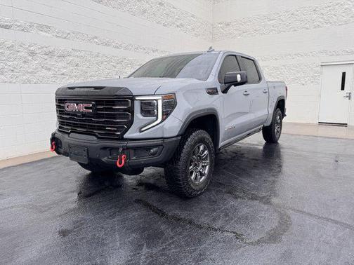 2025 GMC Sierra 1500 AT4X