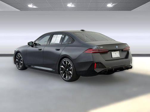 2025 BMW i5 M60