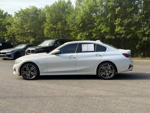 Mineral White Metallic 2021 BMW 330e 330e