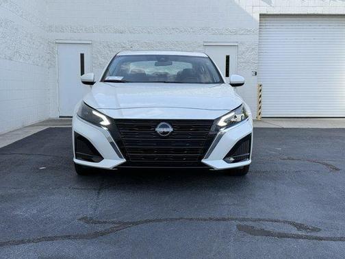 2025 Nissan Altima SV AWD