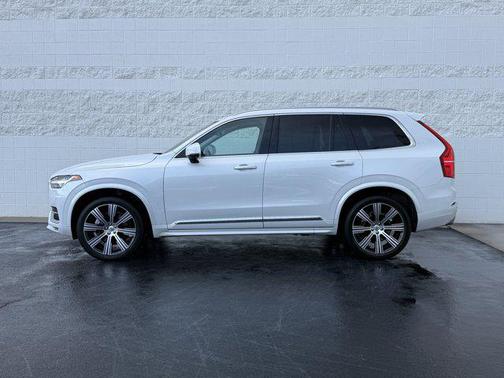 2021 Volvo XC90 T6 Inscription