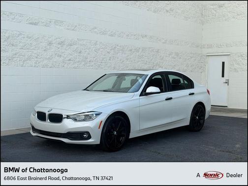 Mineral White Metallic 2018 BMW 320 i