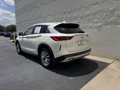 2022 INFINITI QX50 ESSENTIAL