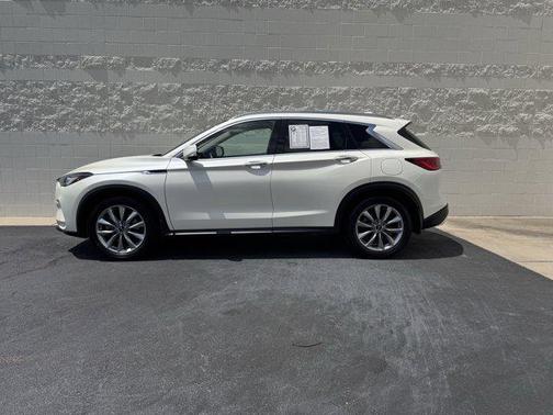 2022 INFINITI QX50 ESSENTIAL
