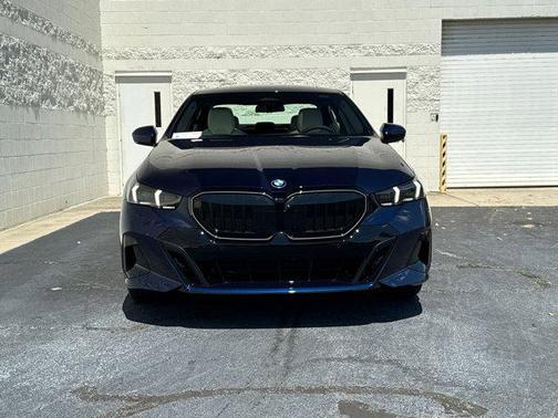2026 BMW 530 i