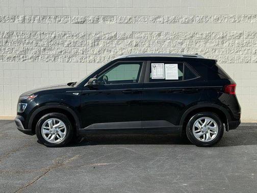 2020 Hyundai VENUE SEL