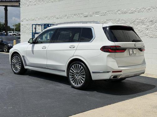 2026 BMW X7 xDrive40i