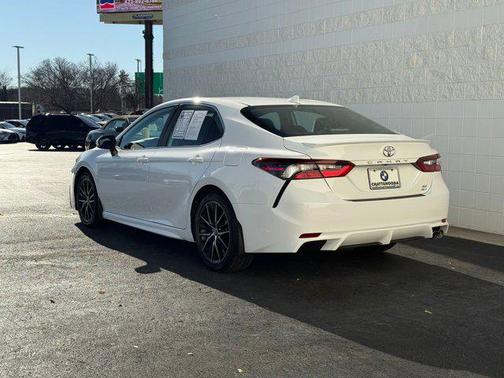 2021 Toyota Camry SE