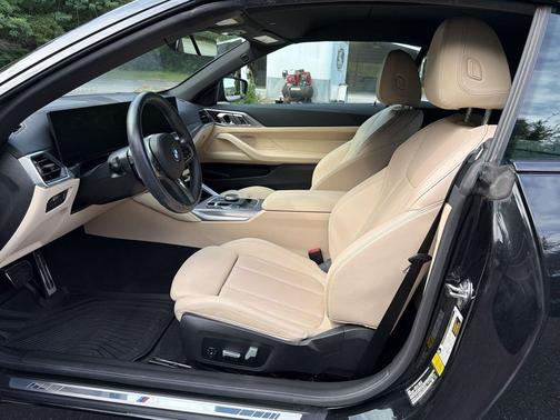 Black Sapphire Metallic 2024 BMW 430 i