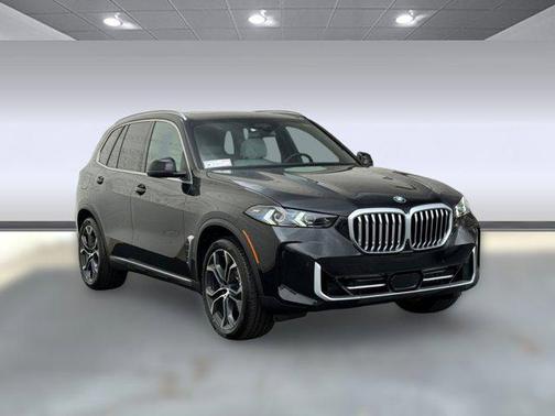 Black Sapphire Metallic 2026 BMW X5 xDrive40i