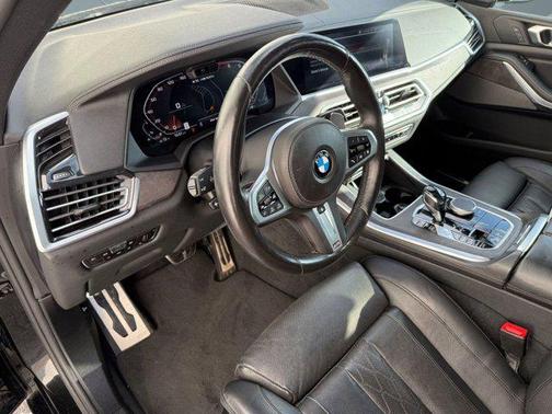 2021 BMW X5 M50i