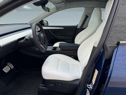 2024 Tesla Model Y Performance Dual Motor All-Wheel Drive