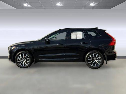 2025 Volvo XC60 Core