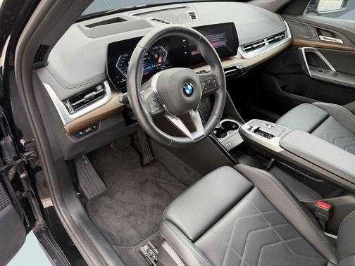 Black 2025 BMW X1 xDrive28i