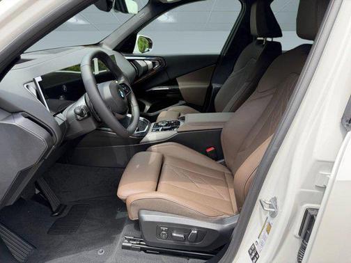 Mineral White Metallic 2026 BMW X3 30 xDrive