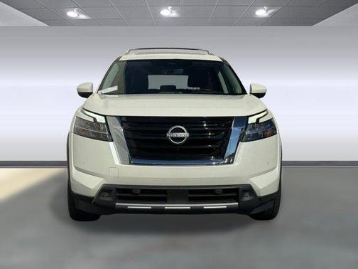 2023 Nissan Pathfinder Platinum 4WD