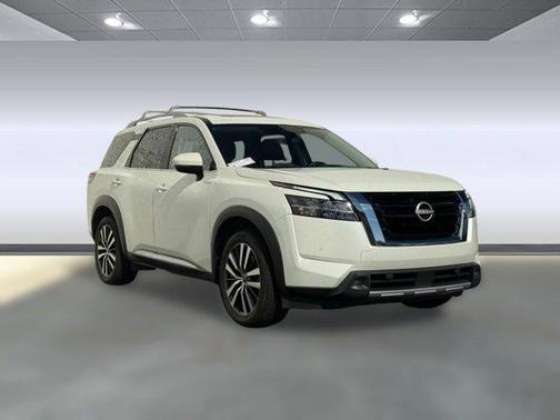 2023 Nissan Pathfinder Platinum 4WD