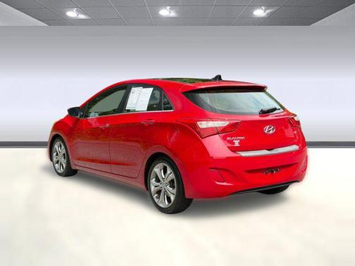 Volcanic Red 2013 Hyundai Elantra GT Base