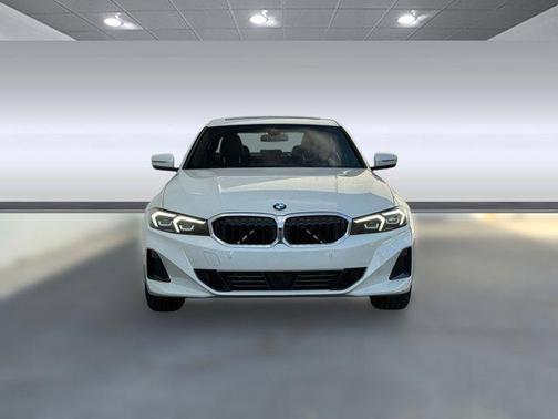 2025 BMW 330 i