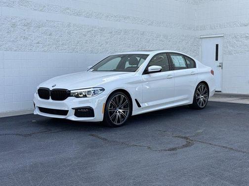 2019 BMW 540 540i