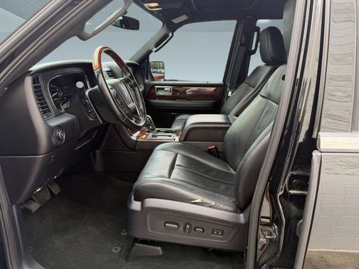 BLACK VELVET METALLIC 2016 Lincoln Navigator Select