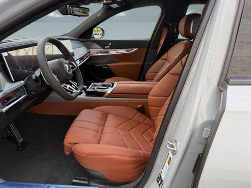 Brooklyn Grey Metallic 2026 BMW 760 xDrive