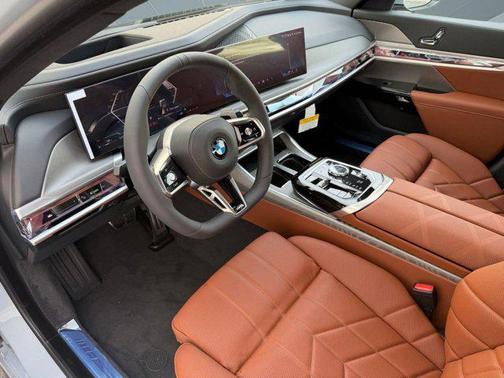 Brooklyn Grey Metallic 2026 BMW 760 xDrive