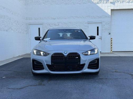 2025 BMW M440 i