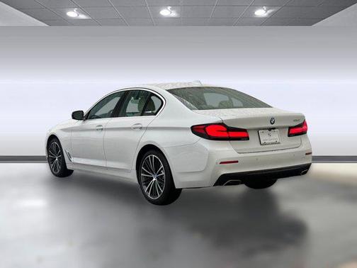 2023 BMW 530 i