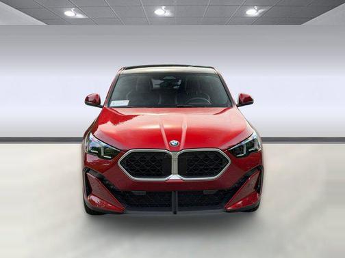 Vegas Red Metallic 2025 BMW X2 xDrive28i