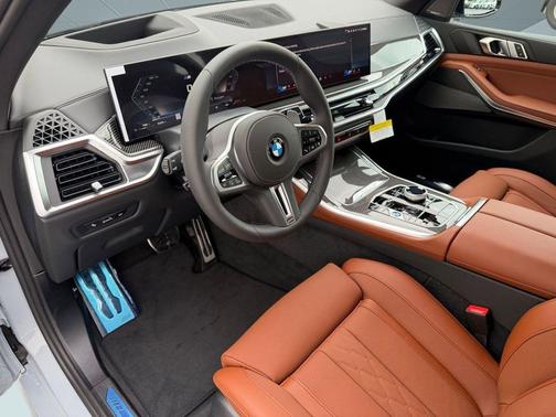 Brooklyn Grey Metallic 2026 BMW X5 M60i