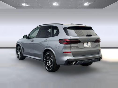 Skyscraper Grey Metallic 2026 BMW X5 xDrive40i