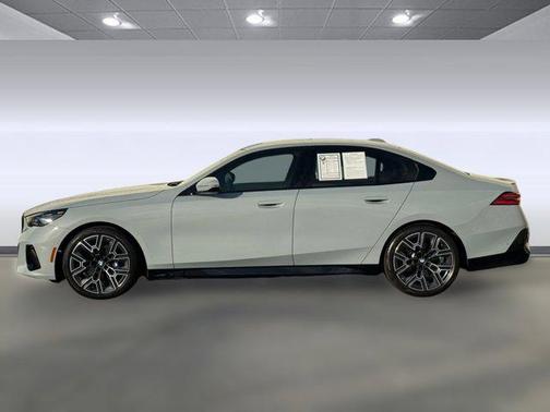 2024 BMW 530 530i