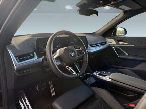 2025 BMW X2 M35i