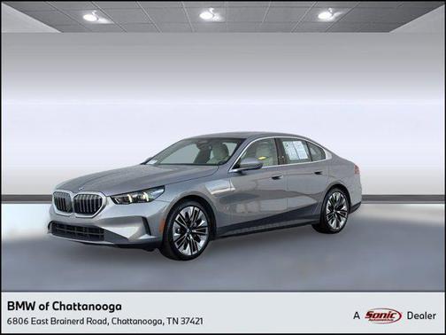 2025 BMW 530 530i