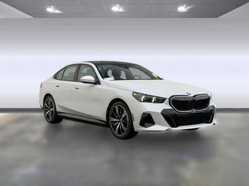 2026 BMW 550e xDrive