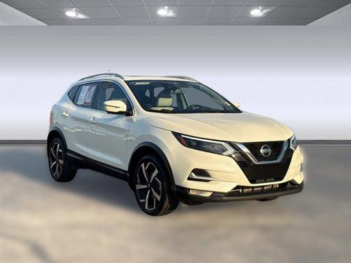 2021 Nissan Rogue Sport SL