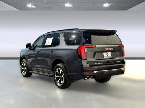 2025 GMC Yukon 4WD AT4