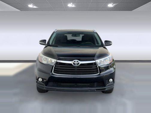 Attitude Black Metallic 2015 Toyota Highlander XLE