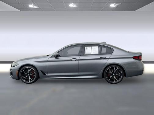 Skyscraper Gray Metallic 2023 BMW 530 i