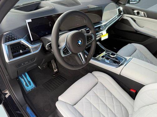 2026 BMW X5 M60i