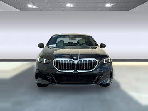 2026 BMW 530 i