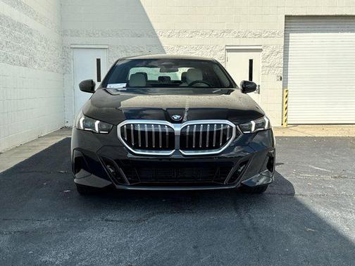 2026 BMW 530 i
