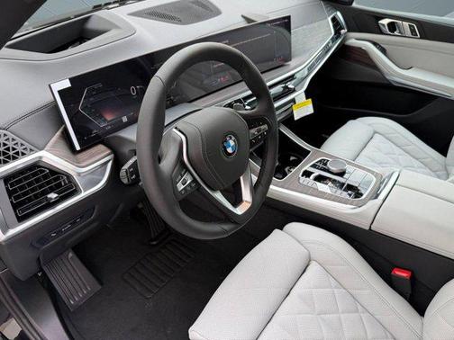 Black Sapphire Metallic 2026 BMW X5 sDrive40i