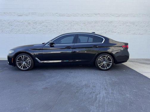 2022 BMW 530e Base