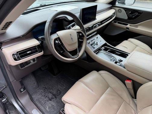 ASHER GRAY MET CC 2023 Lincoln Aviator Reserve AWD
