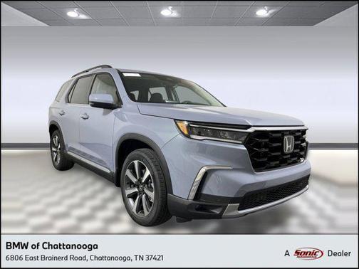 2025 Honda Pilot Touring 8-Passenger