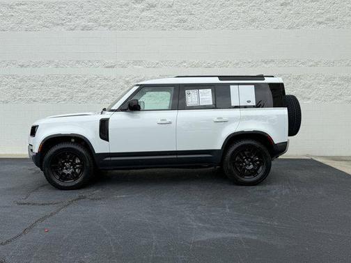 2020 Land Rover Defender 110 SE